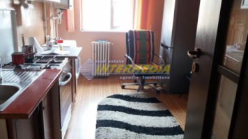 apartament-de-vanzare-cu-2-camere-etaj-3-cetate-mercur-0